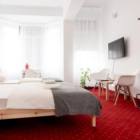 Bao Apartament & Rooms Орадя Экстерьер фото