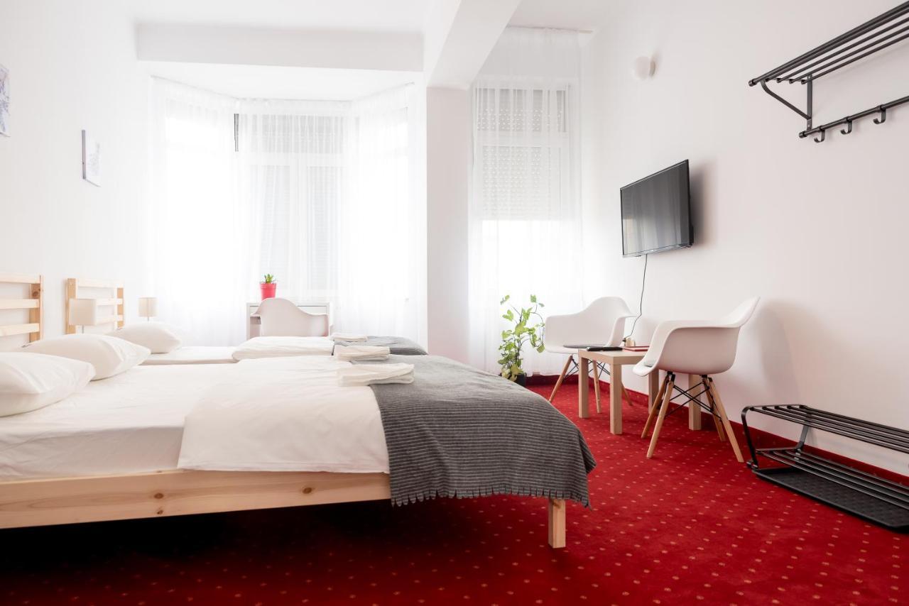 Bao Apartament & Rooms Орадя Экстерьер фото