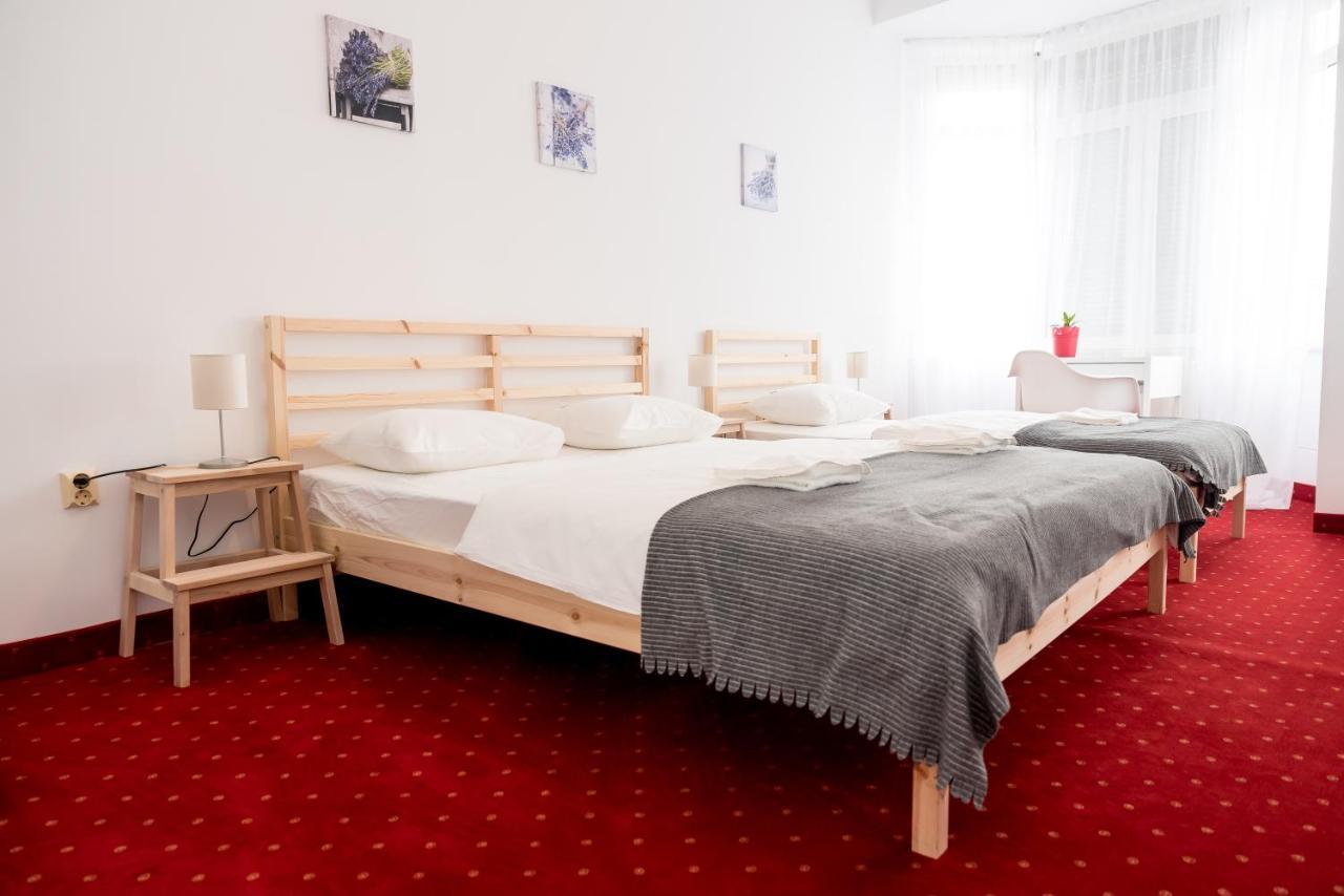 Bao Apartament & Rooms Орадя Экстерьер фото
